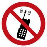 Знак P18 "Запрещается пользоваться мобильным (сотовым) телефоном или переносной рацией" 20х20см